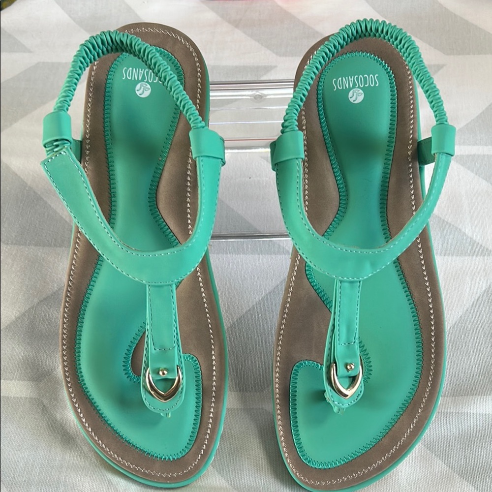 NWOT Mint Green Thong Sandals with Metallic Accent